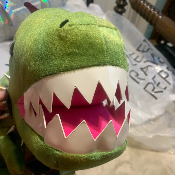 Club Exx Dinosaur 🦖 Backpack Shoulder Bag Purse NWT - Picture 4 of 12